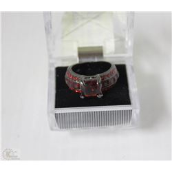 WOMENS RING SIZE 6