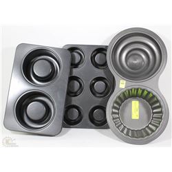 3 SPECIALTY CAKE PANS