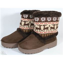PAIR OF NEW CHILDREN'S BROWN WINTER
