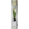 Image 1 : LIGHT UP ARTIFICIAL FLOWER ARRANGEMENT IN VASE
