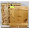 Image 1 : VINES DOVE TAILED WOOD WONE CASE HOLDS 3 BOTTLES