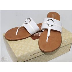 BRAND NEW ITALIAN SHOEMAKERS TOE THONG SANDAL