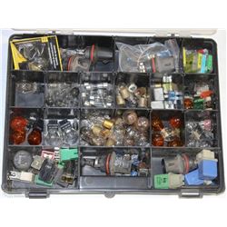 CONTAINER WITH AUTOMOTIVE LIGHT BULBS AND FUSES