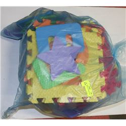 BAG OF ASSORTED FOAM PUZZLE PIECE MATS