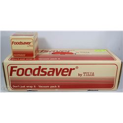 TILIA FOODSAVER W/ VACUUM SEALING ATTACHMENT