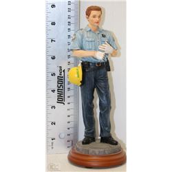 COLLECTIBLE MEDIC STATUE-MEDICS OF VALOR "SAFETY