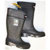 Image 1 : NEW BAFFIN CSA APPROVED BOOTS SIZE 4