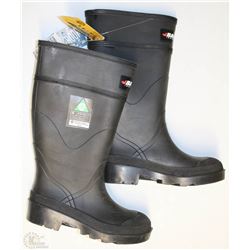 NEW BAFFIN CSA APPROVED BOOTS SIZE 4