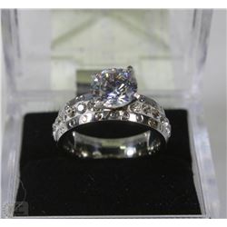 VOGUE DESIGN MINI STONE RING