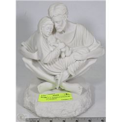 TIMOTHY P. SCHMALZ SCULPTURE - A QUIET MOMENT