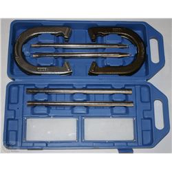 NEW OLD FORGE HORSE SHOE SET IN CASE