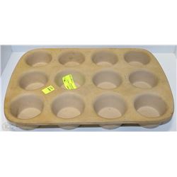 THE PAMPERED CHEF, FAMILY HERITAGE STONEWARE