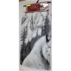 WOLF SCENE MICRO PLUSH QUEEN BLANKET