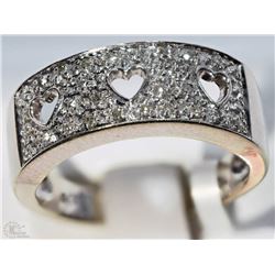 #1-10KT WHITE GOLD HEART DESIGNED DIAMOND RING