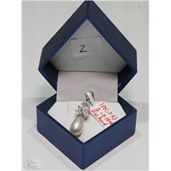 #2-18KT WHITE GOLD PEARL & DIAMOND PENDANT