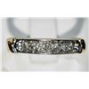 Image 2 : #4-10KT YELLOW AND WHITE GOLD DIAMOND BAND RING