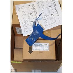 BOX WITH GOJO FAST WIPES MOUNTING BRACKETS