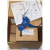 Image 1 : BOX WITH GOJO FAST WIPES MOUNTING BRACKETS