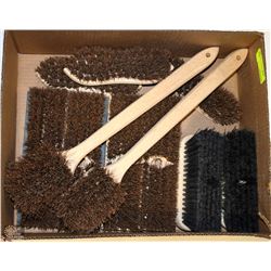 LOT OF 20" UTILITY PALMYRA BRUSHES, 8" WINDOW
