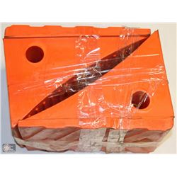 LOT OF 2 WHEEL CHALKS