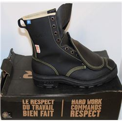 PAIR OF ROYER HIGH CUT CSA APPROVED METATARSAL