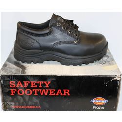 PAIR OF DICKIES 'THATCHER' CSA  APPROVED SIZE 7