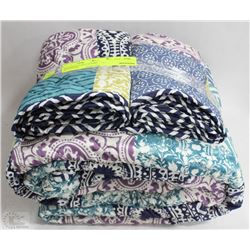 MAINSTAYS QUILT &2 SHAMS MULTI-COLOUR