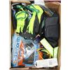 Image 1 : BOX W/NEW WORK GLOVES, SAFETY AND SUN