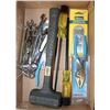 Image 1 : FLAT WITH ASSORTED WESTWARD WRENCHES AND OTHER