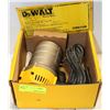 Image 1 : DEWALT 1-3/4" HP ROUTER MOTOR DW616M