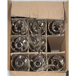 CASE OF 12 CHAMPAGNE GLASSES