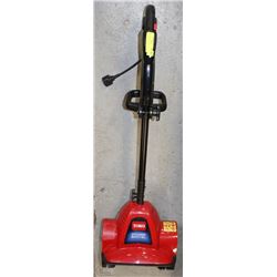 TORO POWER SHOVEL