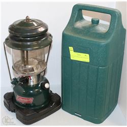 VINTAGE COLEMAN 286 LANTERN IN A CASE