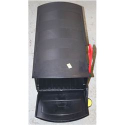 RUBBERMAID PLASTIC MAIL BOX