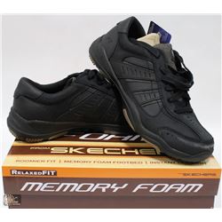 SKECHERS MENS MEMORY FOAM SNEAKERS SIZE 9