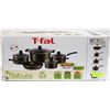 Image 1 : T-FAL NON-STICK 9 PIECE POT SET