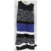 Image 1 : LADIES SLEEVELESS DRESS - SIZE 22