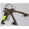 Image 1 : VINTAGE SKELETON KEYS