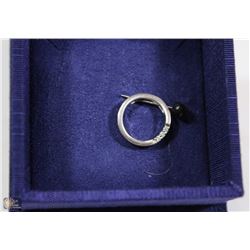 .925 SILVER PENDANT W/3 DIAMONDS