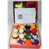 Image 1 : 2-1/4" POOL BALL SET
