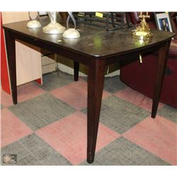 KITCHEN TABLE WITH BUTTERFLY LEAF