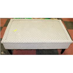LARGE COFFEE TABLE / OTTOMAN