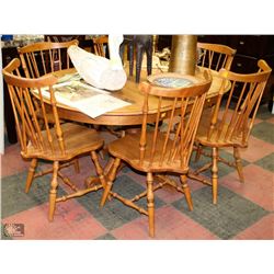 SOLID WOOD KITCHEN TABLE WITH LEAF & 6 SIDECHAIRS