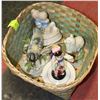 Image 1 : BASKET WITH 4 MUSIC BOXES