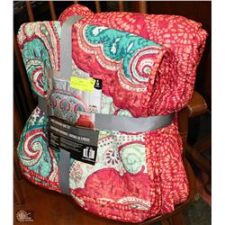 3 PIECE REVERSIBLE QUILT SET - KING SIZE