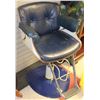 Image 1 : HAIRDRESSERS CHAIR WITH CABINET AND ACCESSORIES
