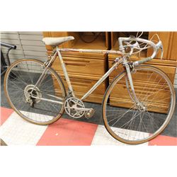 VINTAGE MONSHEE MARK V ROAD BIKE