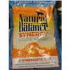 Image 1 : NATURAL BALANCE SYNERGY CHICKEN,LAMB & SALMON