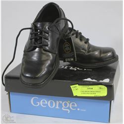 NEW CHILDRENS DRESS SHOES (BOYS) SIZE13M COLOUR