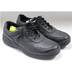 ARNOLD PALMER NEW GOLF SHOES SIZE 9